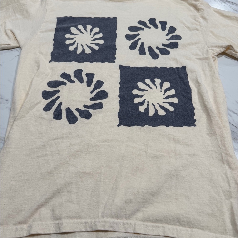 PAC SUN Cream Graphic Tee with Navy Spiral Print